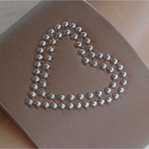Paparazzi Tan Bracelet with Silver Heart Design - Picture 4 of 4